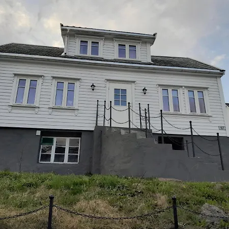 Koselig Hus I Apartment Maloy